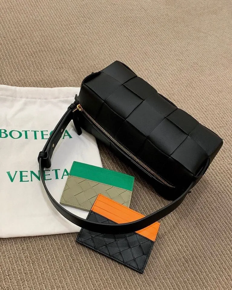 The trumpet is super cute!